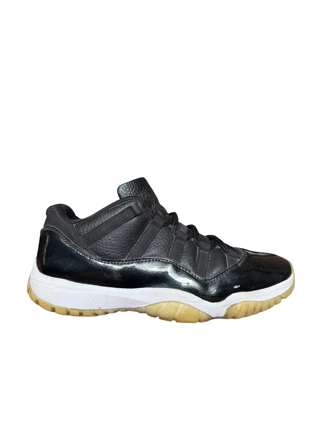 Jordan 11 Low “72-10”