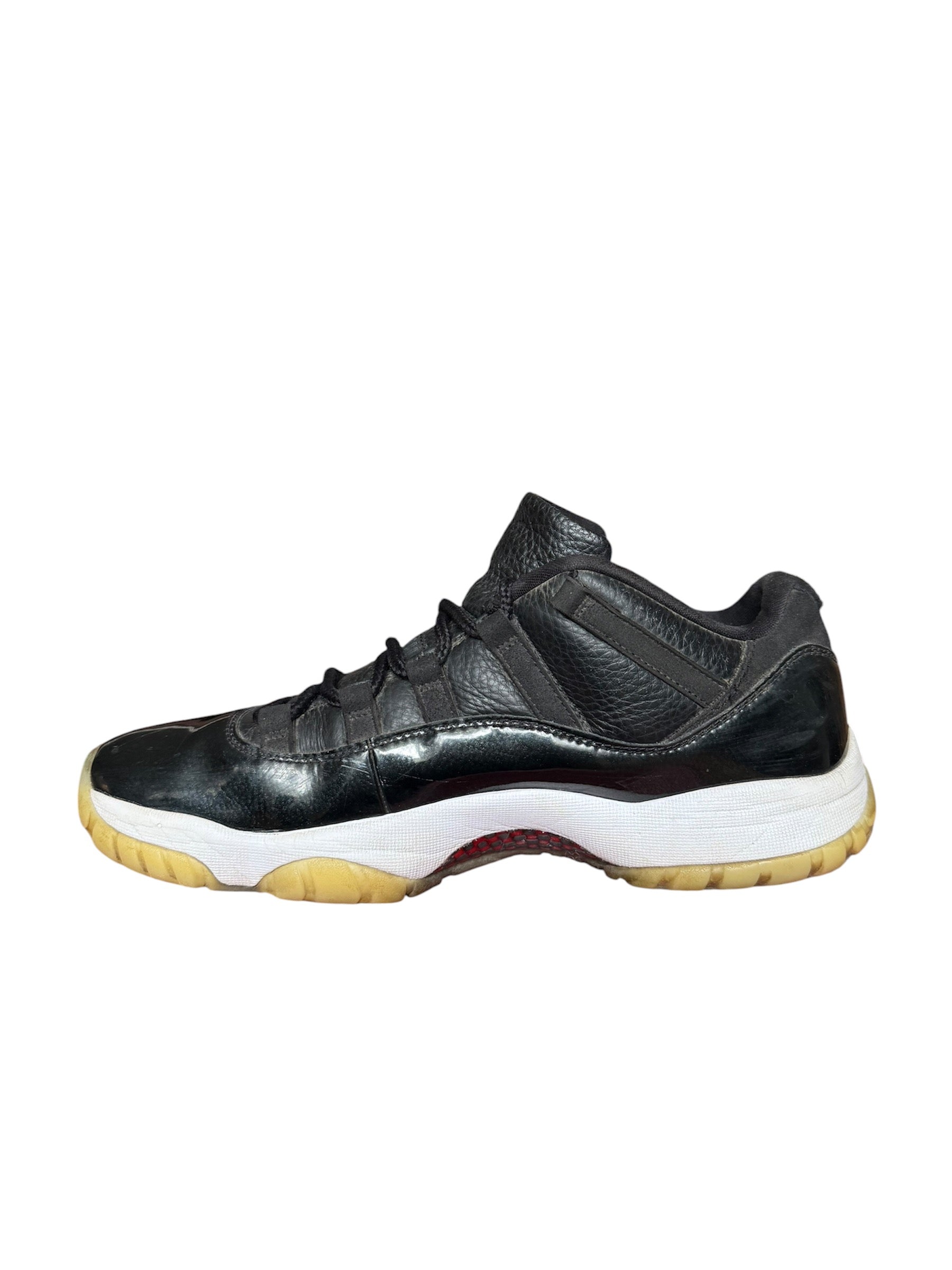 Jordan 11 Low “72-10”