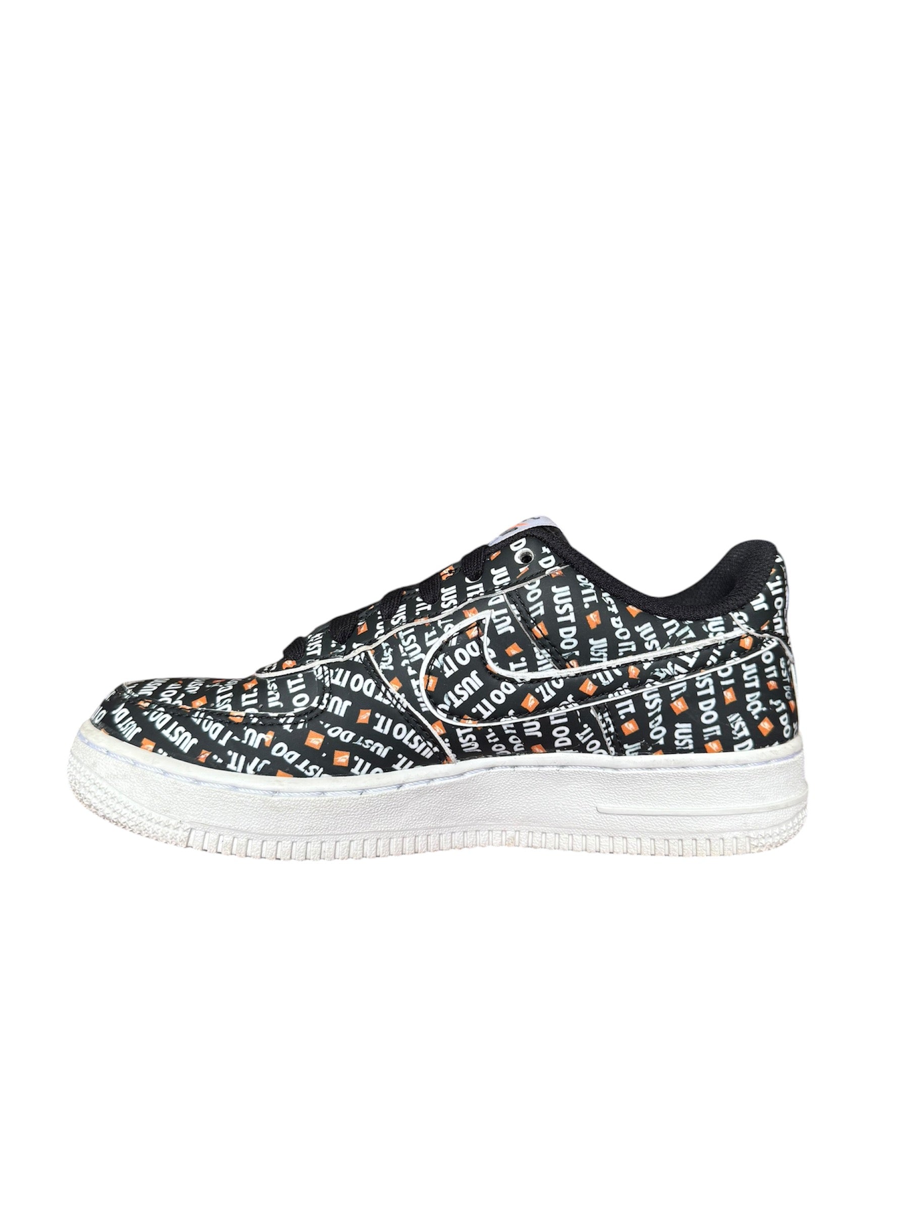 Nike Air Force 1 “Just Do It”